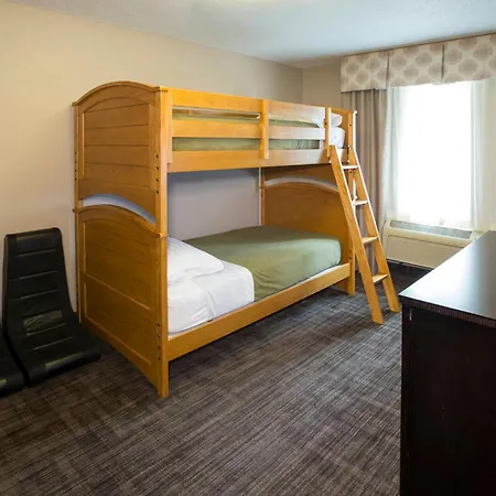 Holiday Inn Express Hotel & Suites-Saint Joseph By Ihg Exterior photo