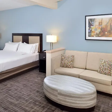 Holiday Inn Express Hotel & Suites-Saint Joseph By Ihg Exterior photo