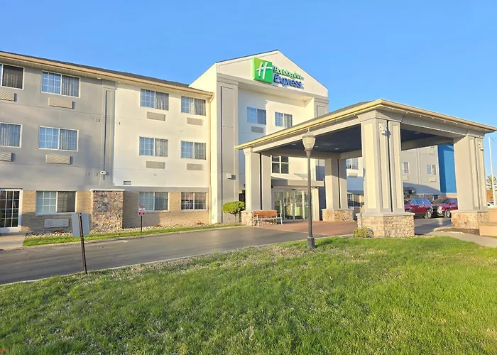 Holiday Inn Express Hotel & Suites-Saint Joseph By Ihg