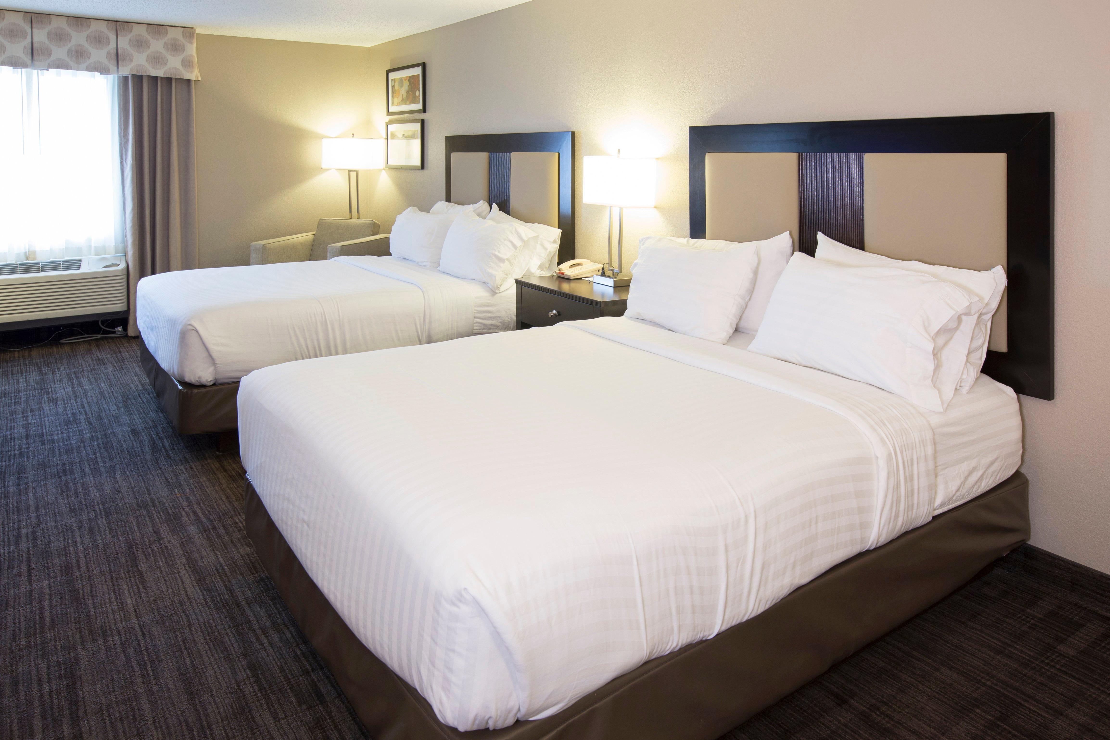 Express & Suites-saint Joseph By Ihg Saint Joseph
